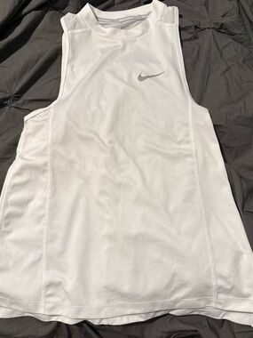 Nike White Sleeveless Athletic Tank